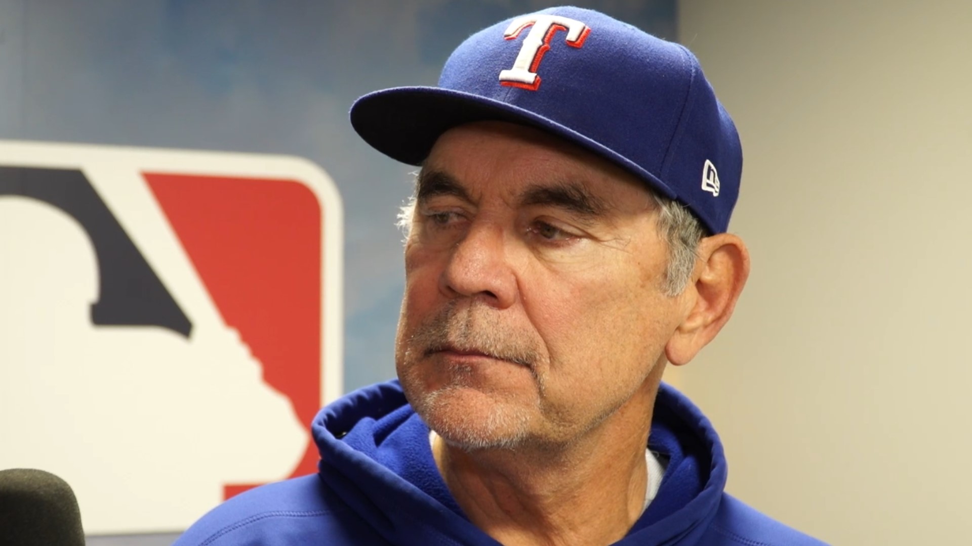 Rangers introduce new Manager Bruce Bochy - CBS Texas