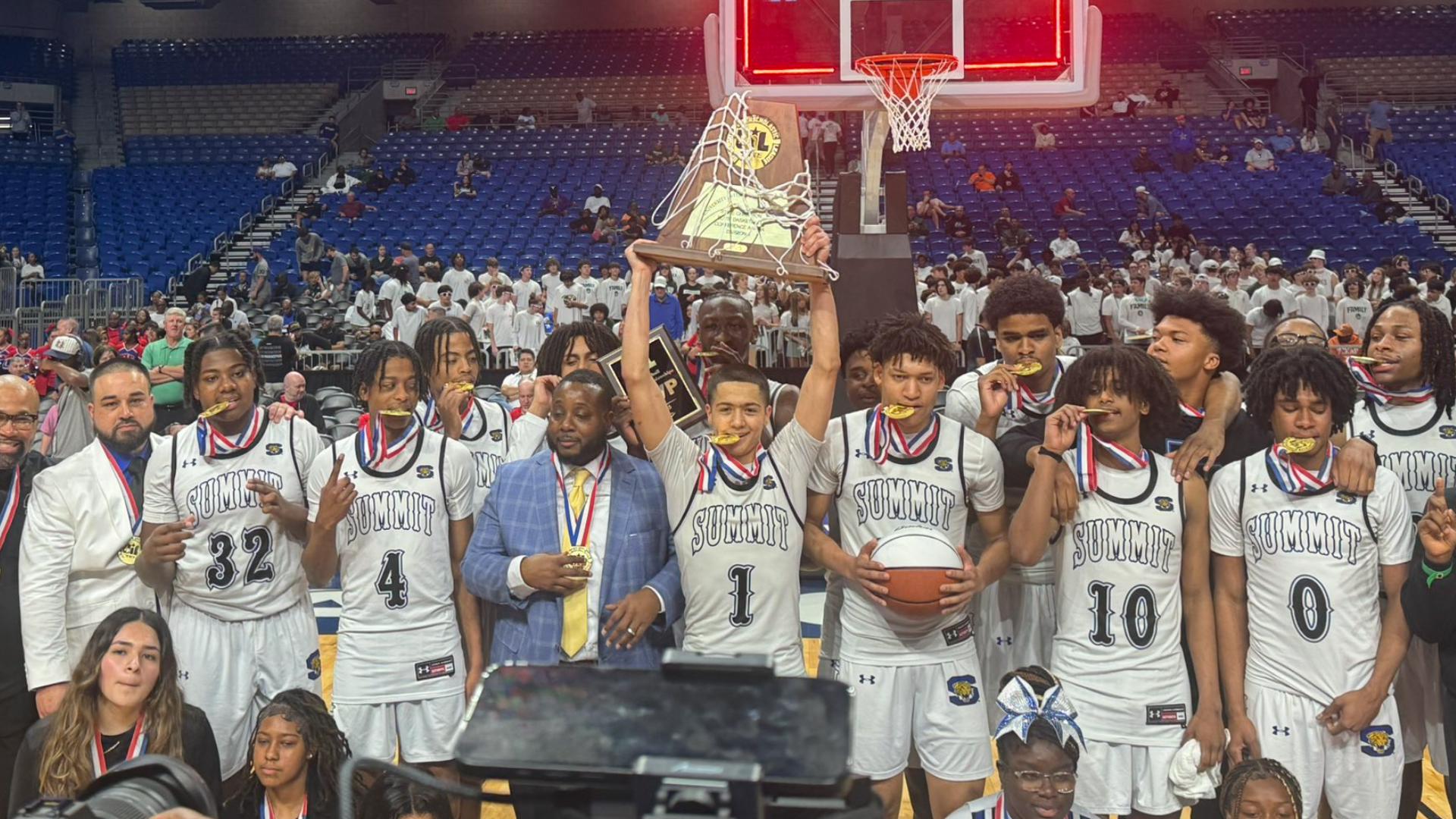 Mansfield Summit wins first UIL Class 5A Division II title