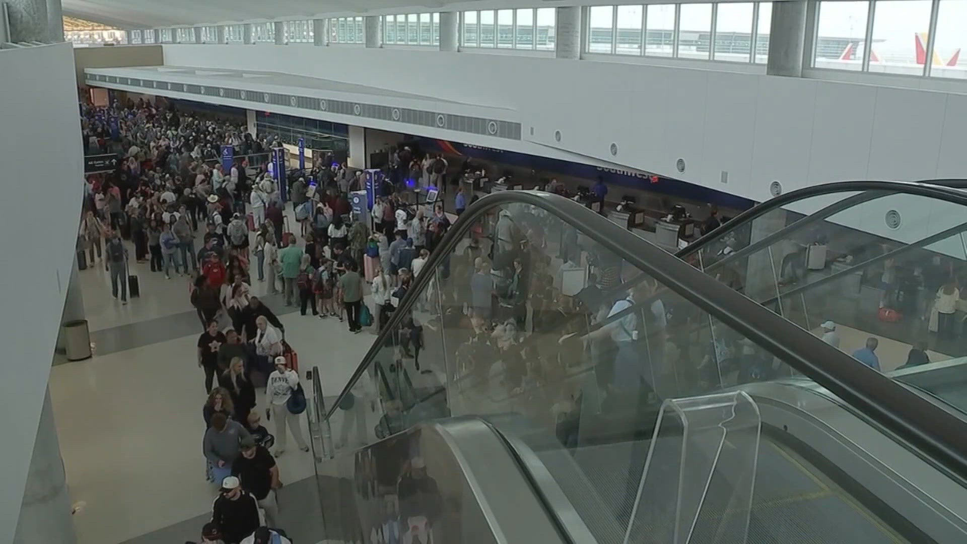 wfaa.com - Justin Freiman - Fort Worth-based American Airlines to add Starlink high-speed Wi-Fi to more than 500 planes
