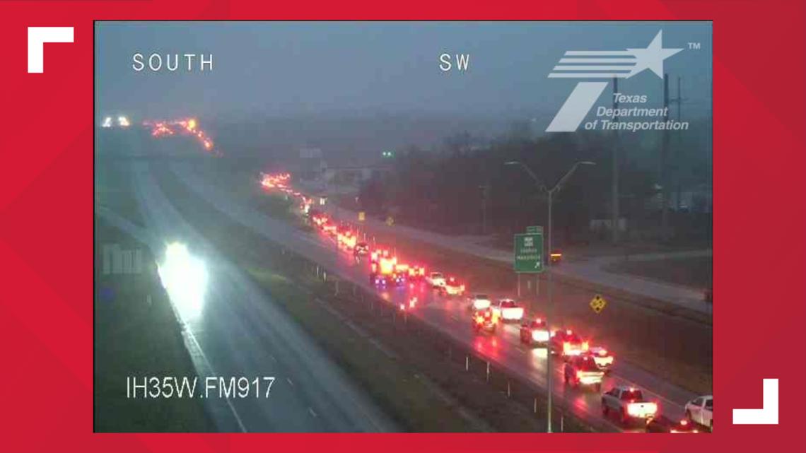 Downed power line shuts down I-35W in both directions south of Fort ...