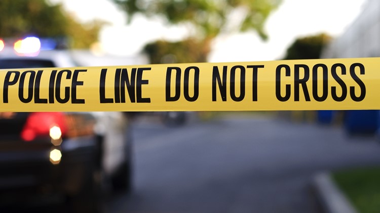 Homicide investigation underway after man found fatally shot on sidewalk, Dallas police say