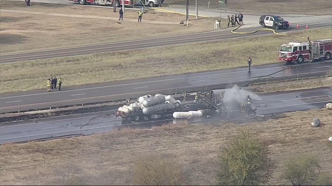 'It's bad' Three dead, others injured in fiery multivehicle crash on I35W in Denton