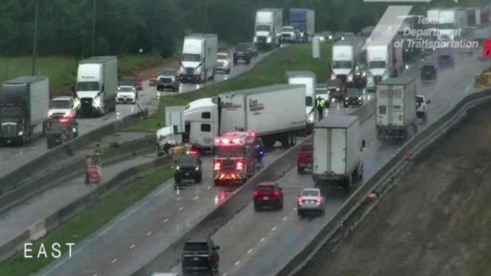 Semi-truck blocks westbound lanes on IH-30 in North Texas | wfaa.com