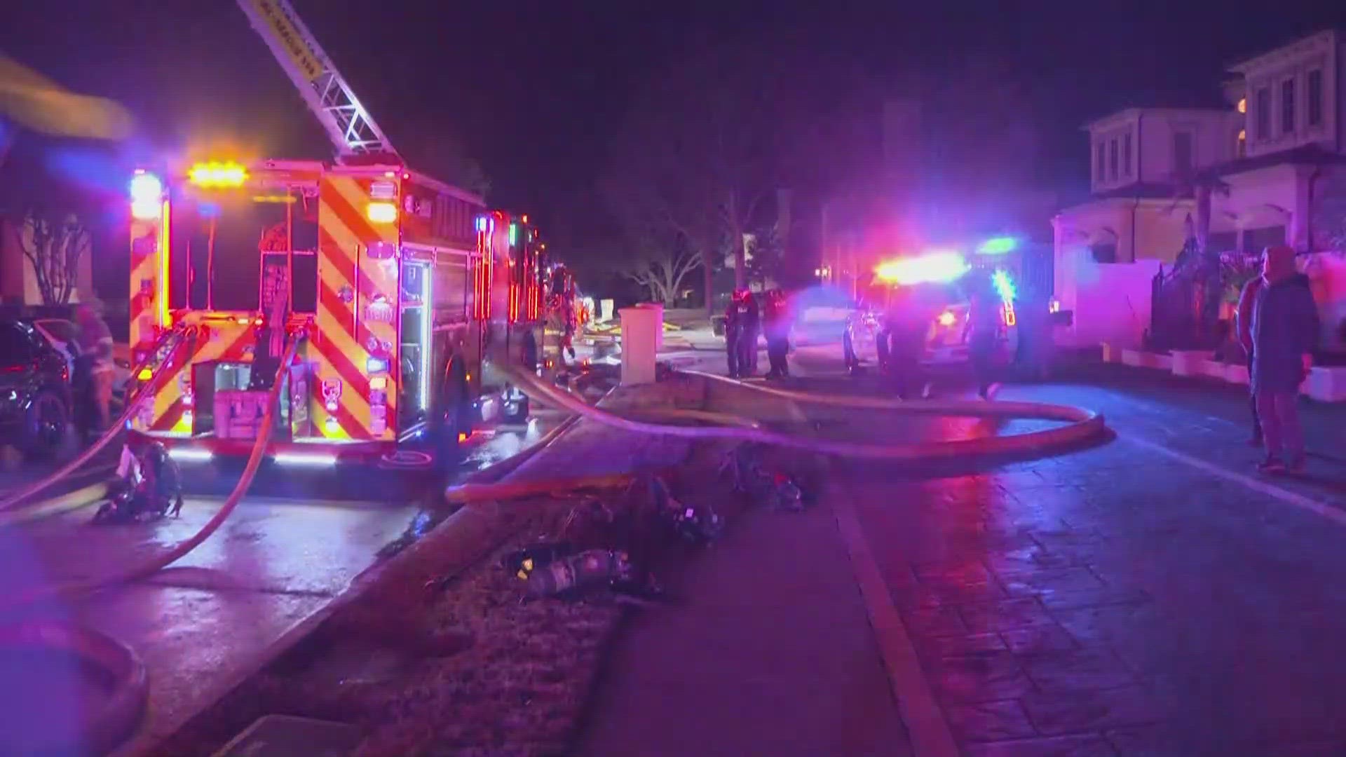 plano-texas-house-fire-on-royal-creek-lane-wfaa