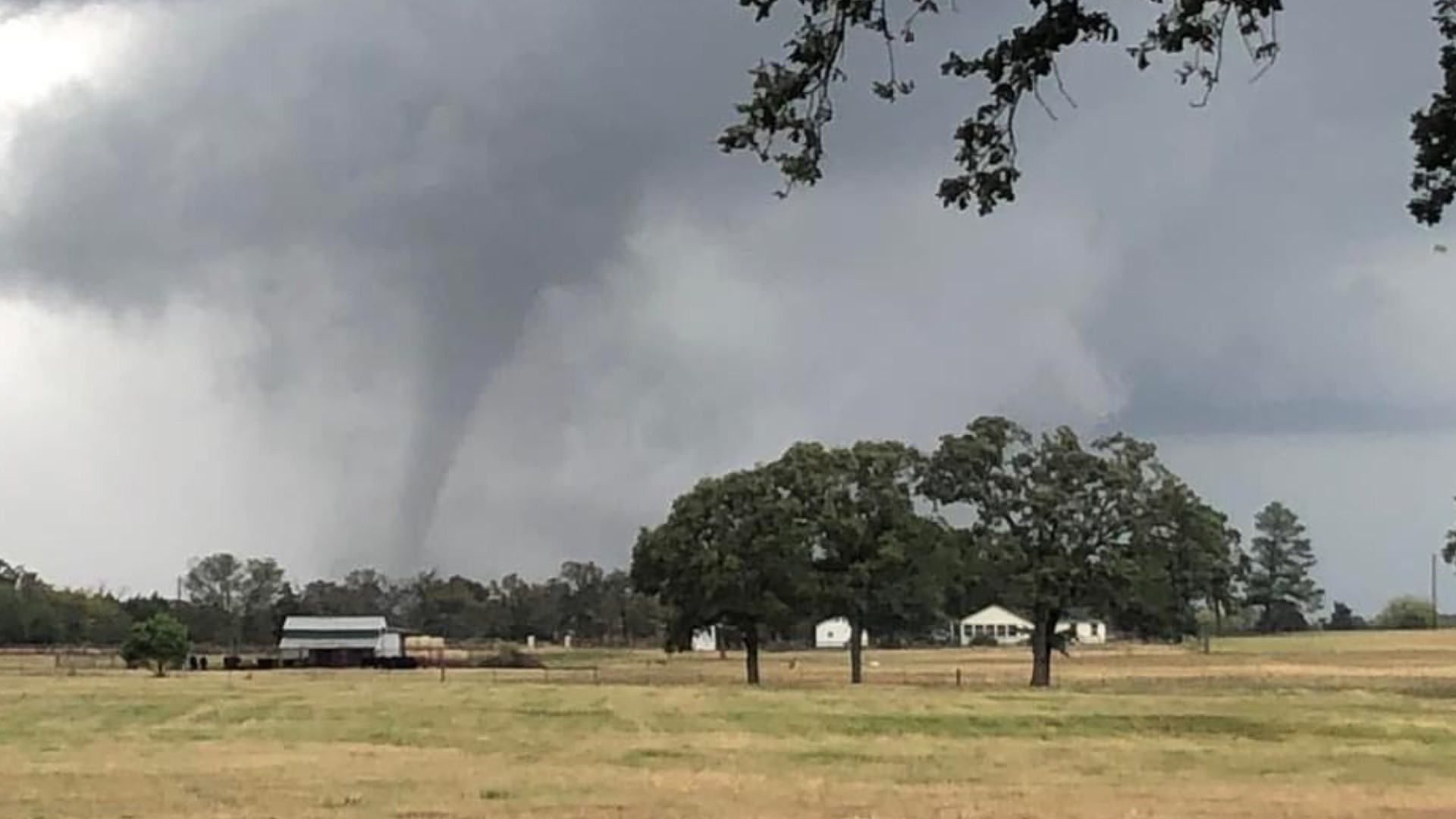 VIDEO: Tornado near Sulphur Springs, Texas | wfaa.com