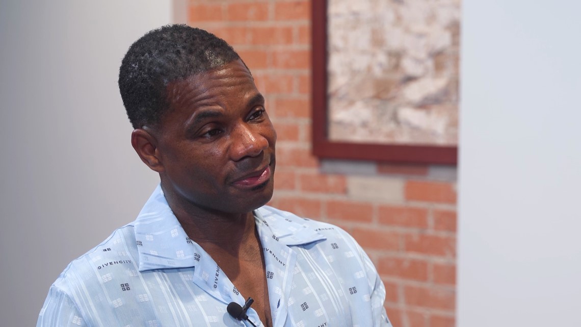 Kirk Franklin sits down with WFAA's Tashara Parker - Vimarsana News