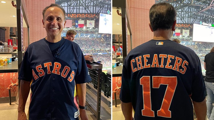 Fan wears 'Cheaters 17' Houston Astros jersey to ALCS Game 3