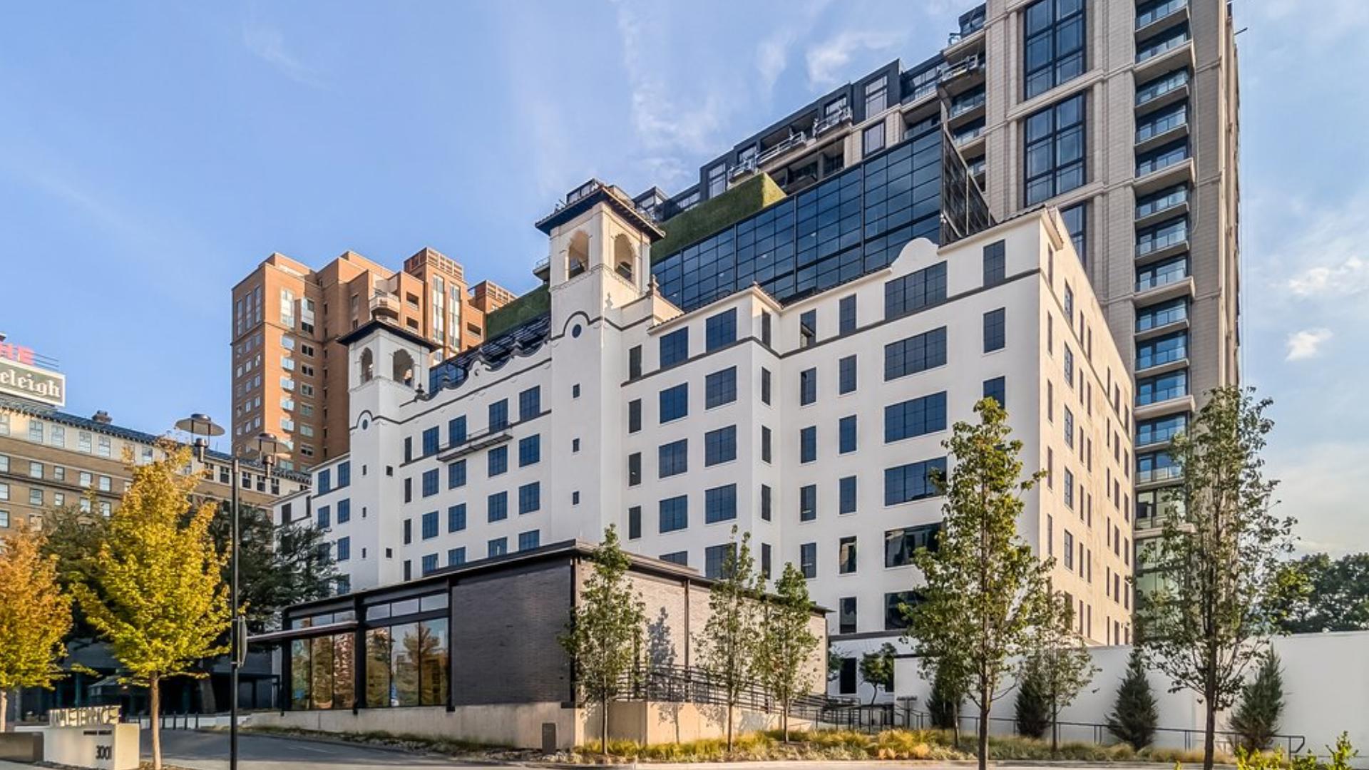 Penthouse apartment - Wikipedia