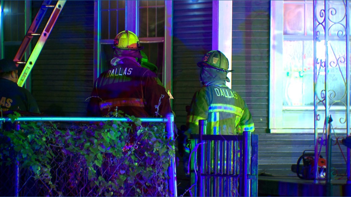 Dallas firefighter injured while battling a house fire early Friday morning, officials say