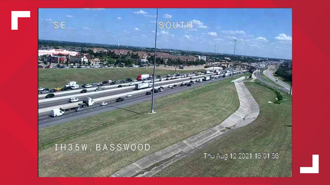 Lanes reopened in I-35W crash in Fort Worth | wfaa.com
