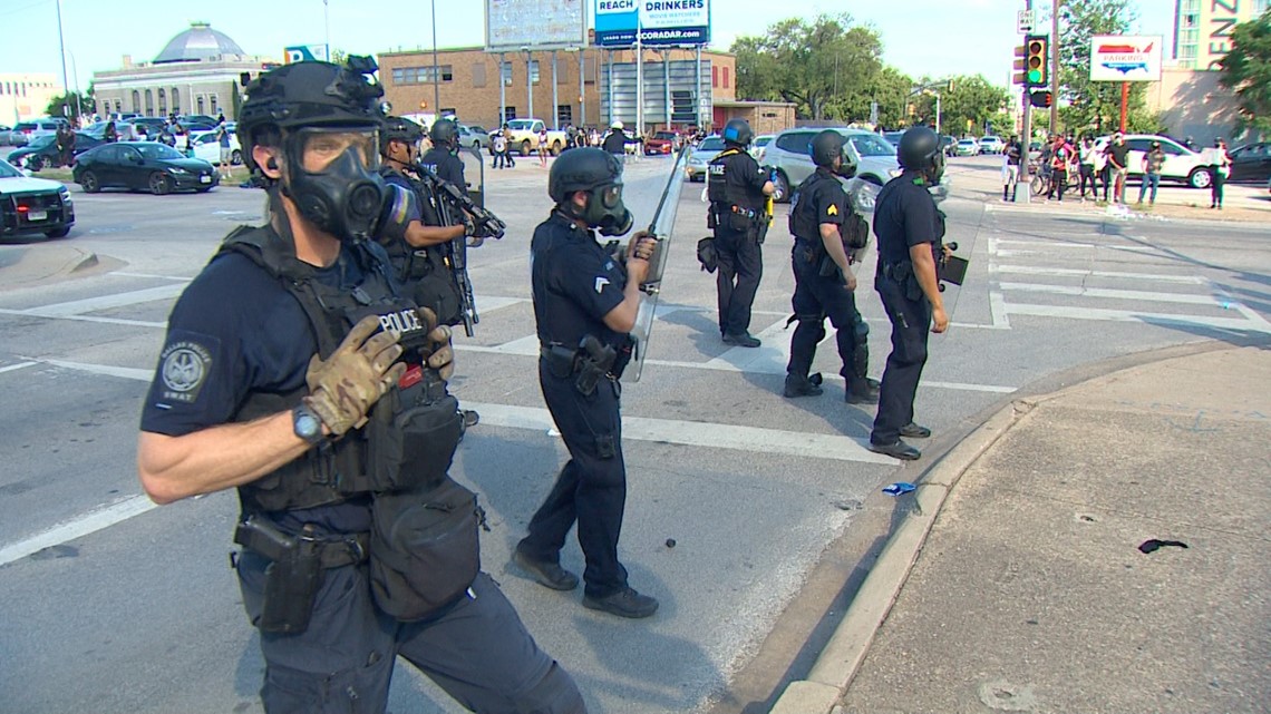 Dallas police to limit use of force against protesters, report reveals ...