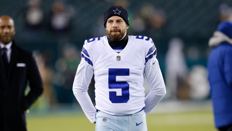 Philadelphia, Pennsylvania, USA. 8th Jan, 2022. Dallas Cowboys punter Bryan  Anger (5) during warm ups before the game against the Philadelphia Eagles  on January 8, 2022 at Lincoln Financial Field. (Credit Image: ©