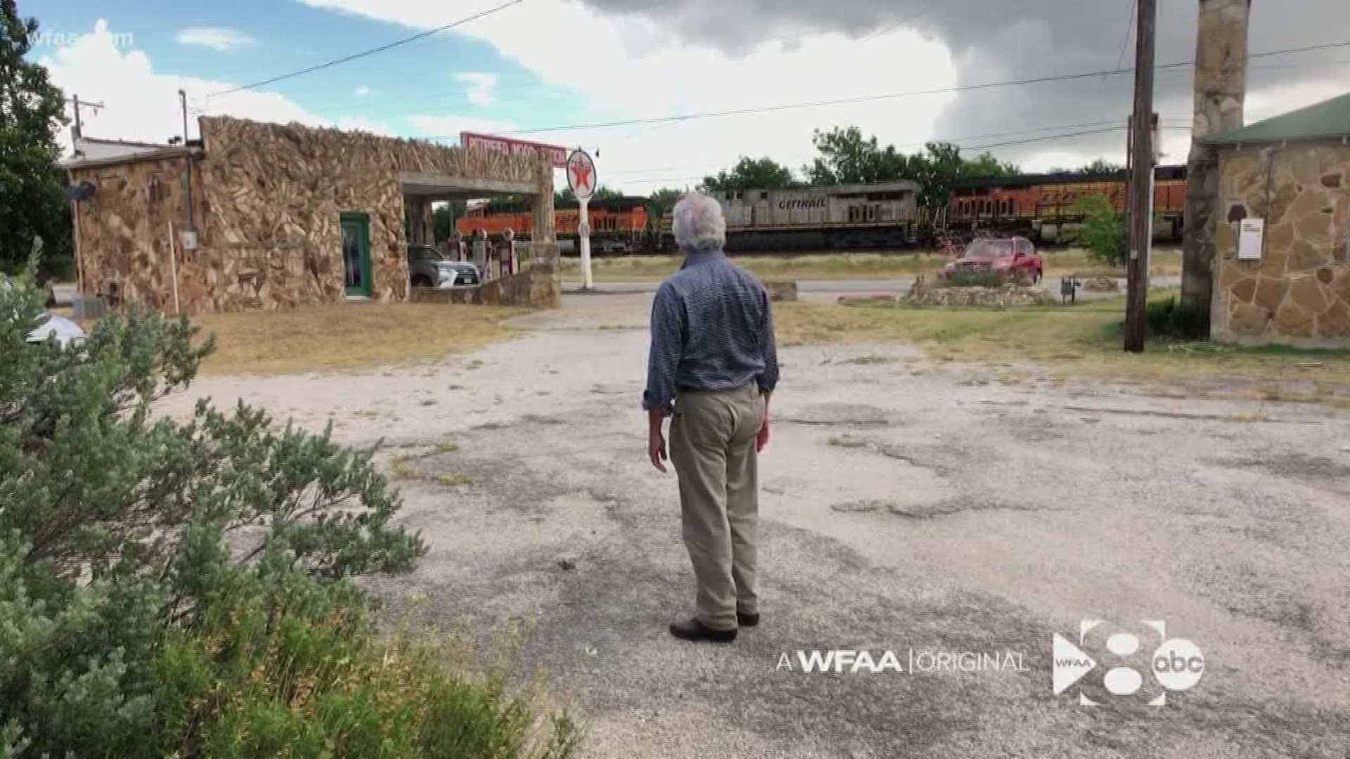 Lost Texas: How one man preserving Texas history one picture at a time