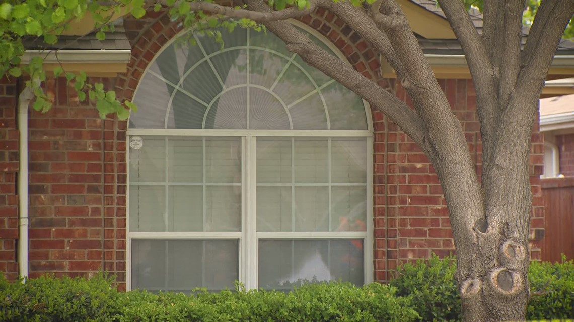 Six family members killed in murdersuicide, Allen police say