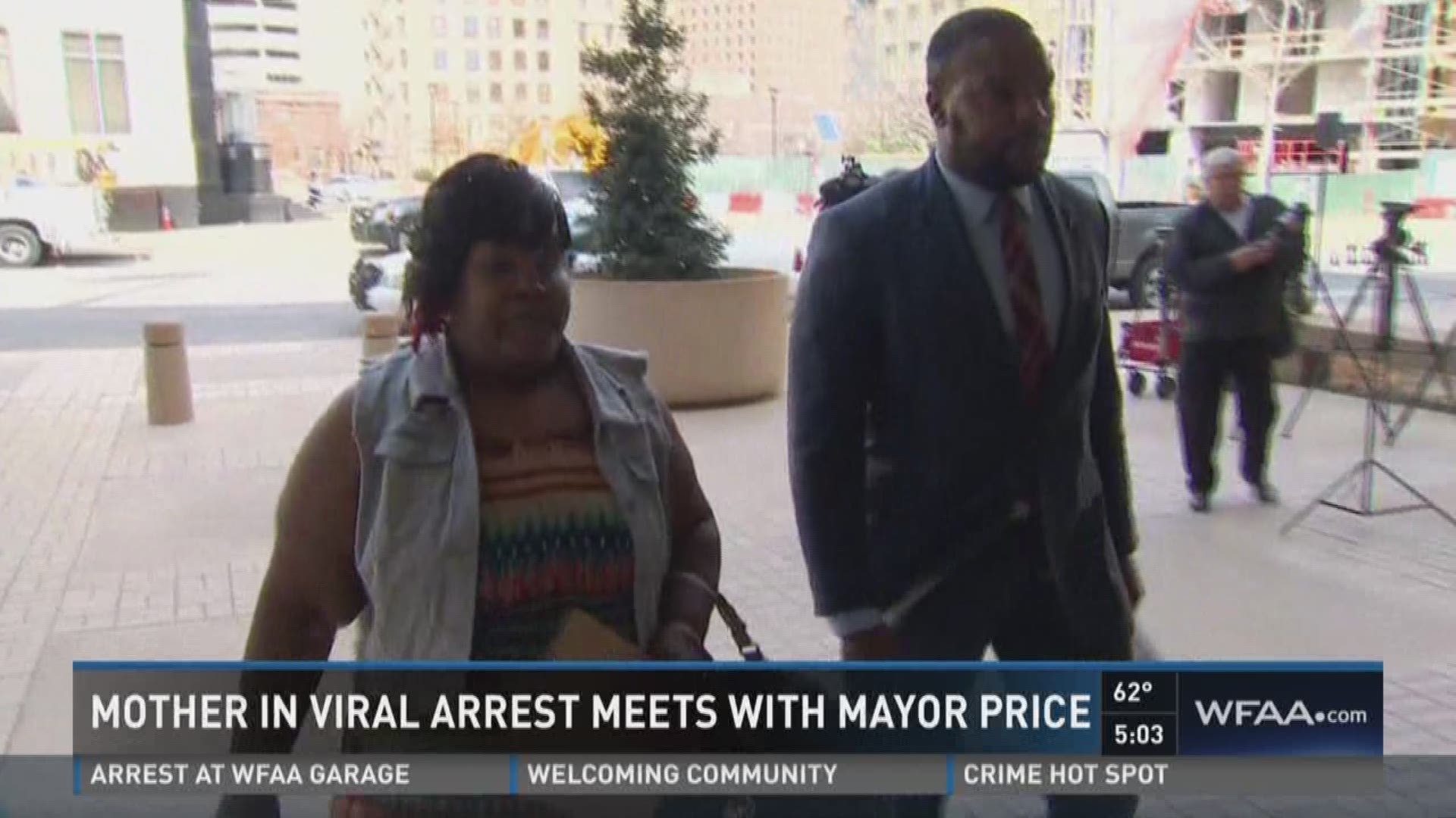 Mother in viral arrest meets with Mayor Price