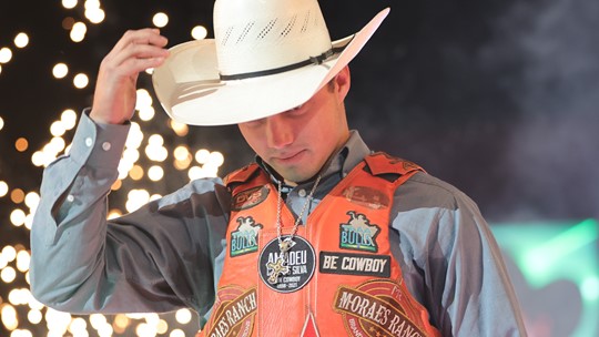 Brazilian bull riders on the PBR call this Texas town home | wfaa.com