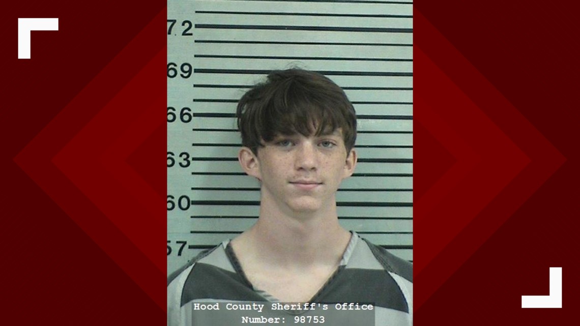 Swordwielding Hood County teen threatens dad, throws chair at 2year