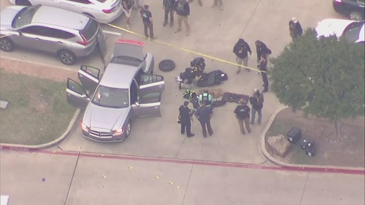 Autoridades dieron a conocer el nombre del sospechoso que abrió fuego en centro comercial en Allen, Texas