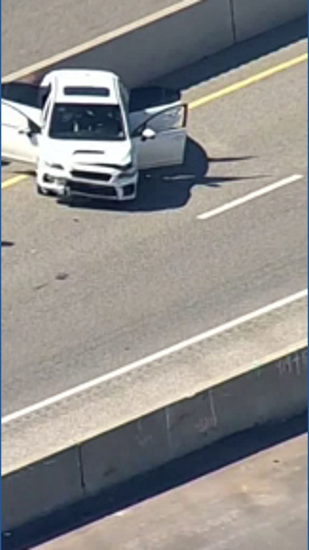 Man in custody after pursuit and crash closes IH820 toll lanes in North ...