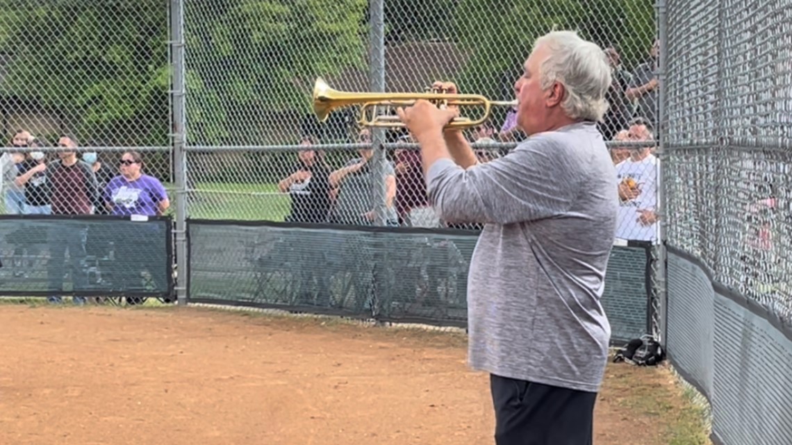 Dallas ISD softball coach trumpets national anthem at home games - Vimarsana News
