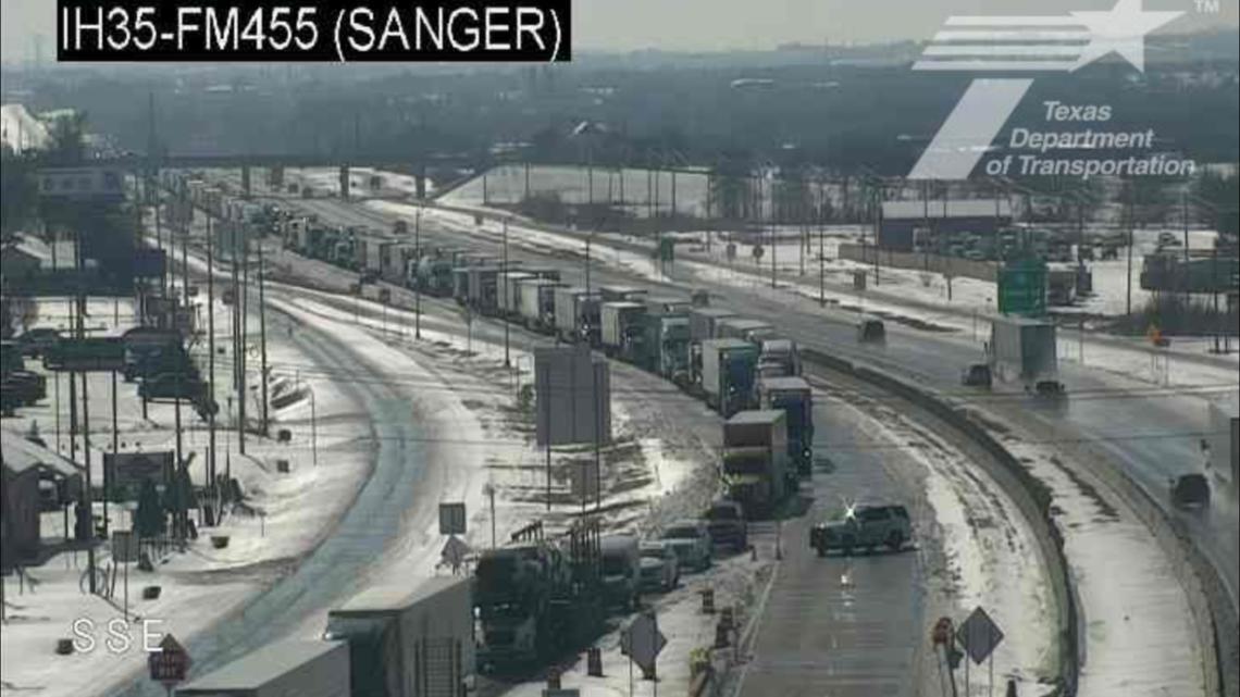 Traffic alert: Crash causes hours-long backup in Sanger, officials say