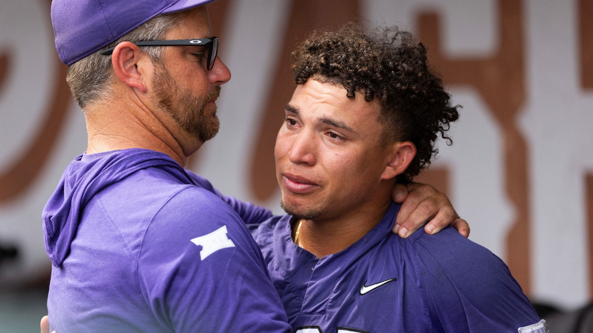 college-world-series-standings-tcu-out-after-loss-to-florida-wfaa