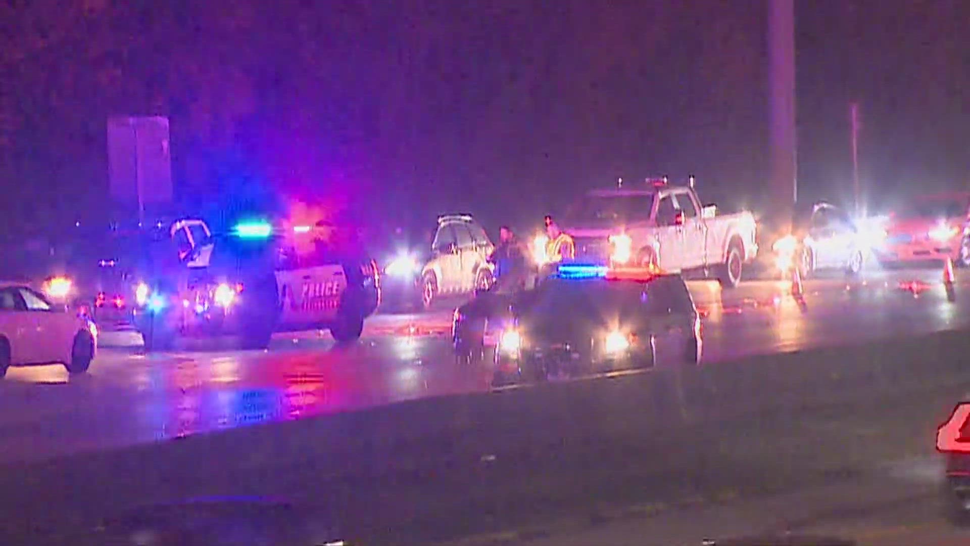 fatal-crash-causing-traffic-jam-in-arlington-friday-morning-wfaa