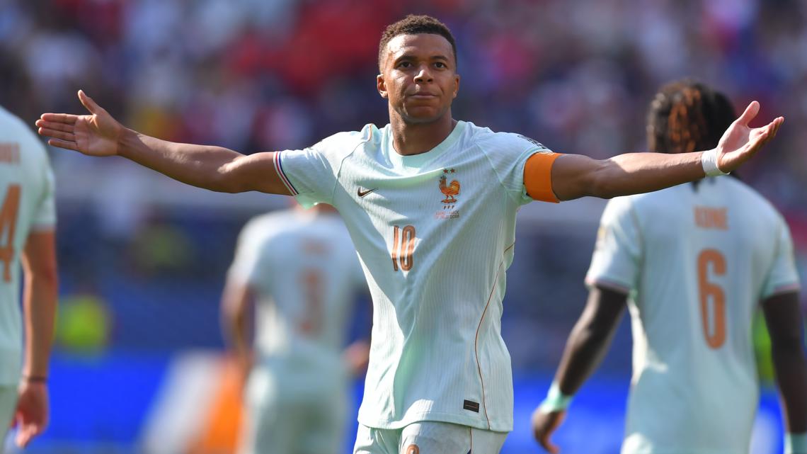 Kylian Mbappe joins list of Golden Boot race candidates playing at Dallas Stadium