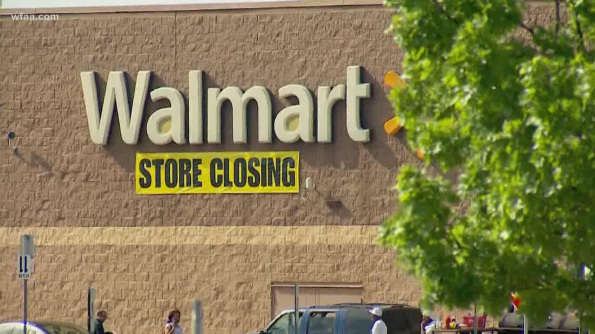 Walmart closes Oak Cliff store while investing 264 million in others