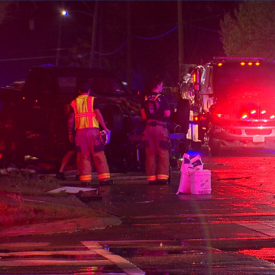 Four people injured after a stolen vehicle crash in Dallas | wfaa.com