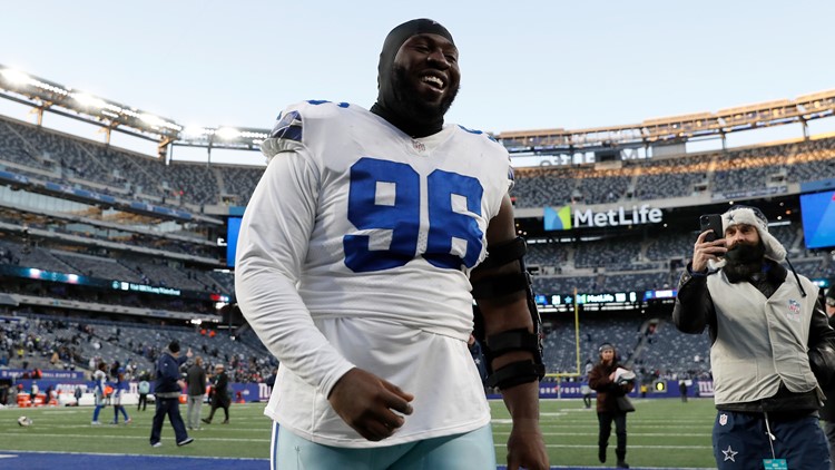 Dallas Cowboys defensive tackle John Ridgeway (95) walks off the