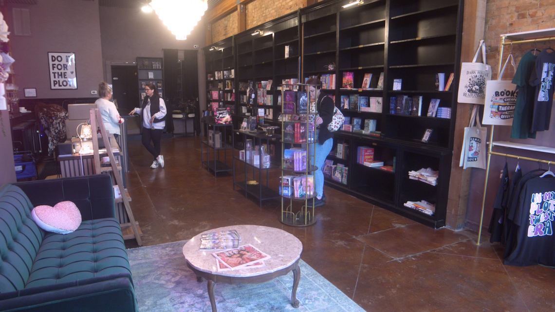 The Plot Twist book bar draws 1,400 fans on opening weekend | wfaa.com