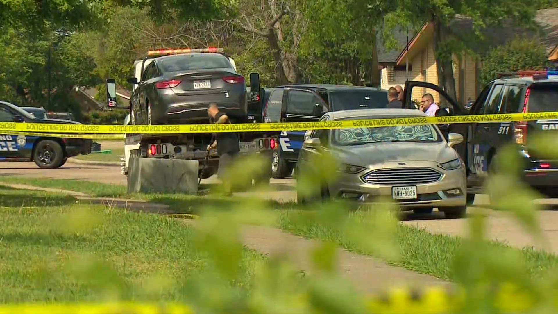 Garland police investigate deadly shooting in the Creekside Village ...