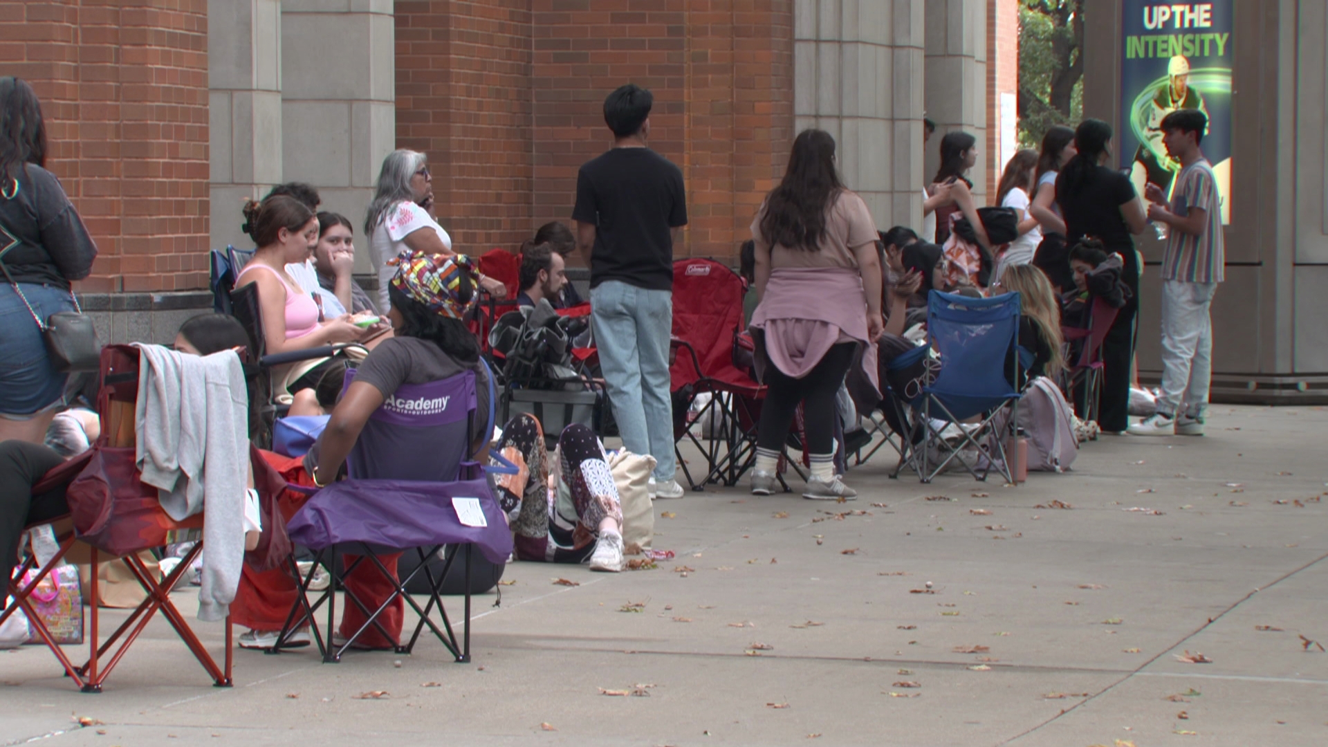 Gates didn't open until 5:30 p.m. but that didn't stop Sabrina Carpenter fans from lining up outside American Airlines Center ahead of her concert.