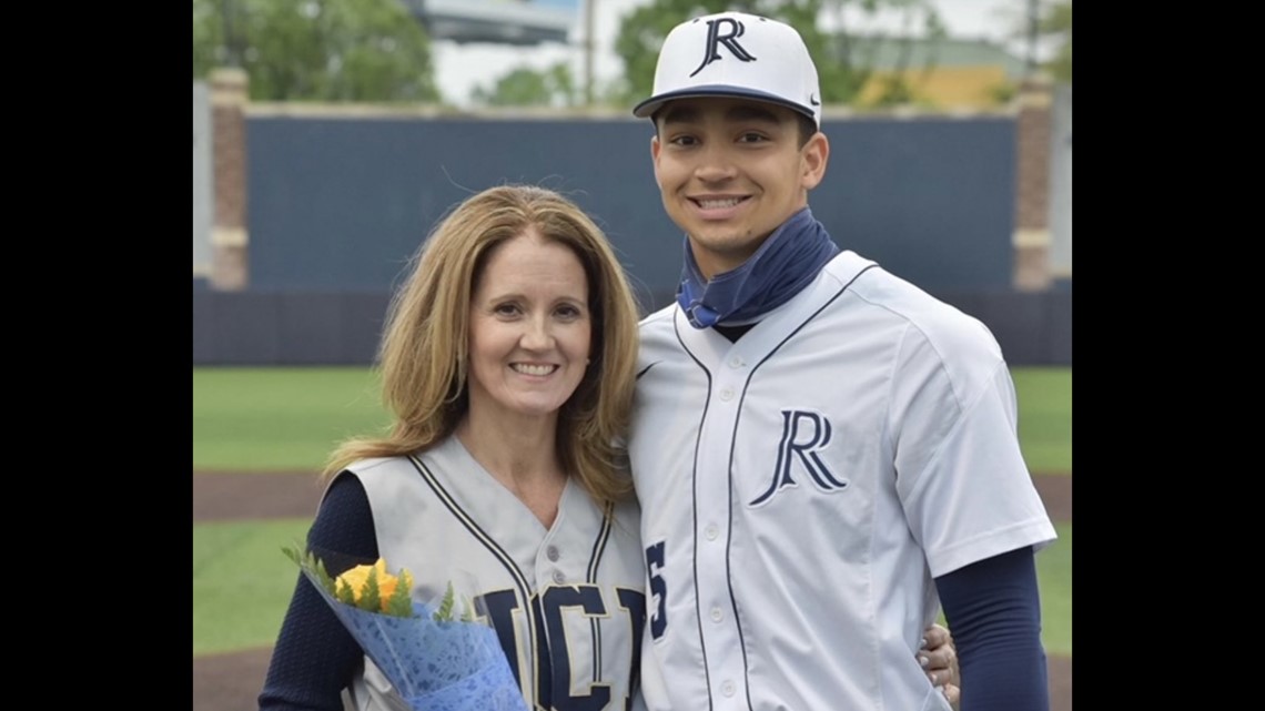 The Dallas Morning News' 2021 baseball Player of the Year: Jesuit's Jordan  Lawlar