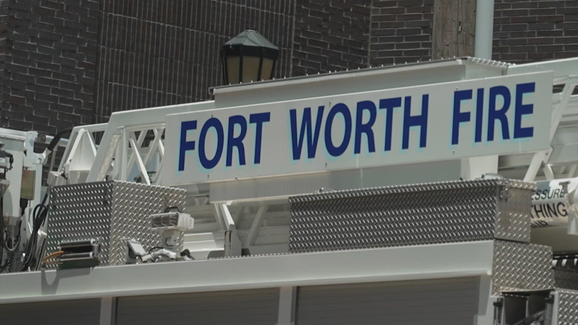 Some Fort Worth residents getting belongings back after massive fire ...
