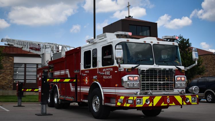 Firefighters respond to 2-alarm fire at a church in Arlington | wfaa.com