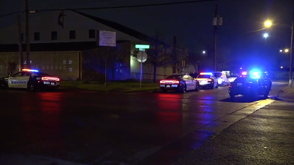 Man, 40, gunned down overnight in Dallas parking lot | wfaa.com