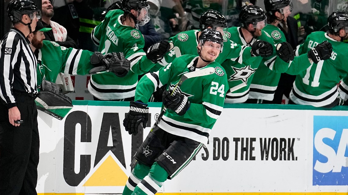 NHL: Dallas Stars have a new cowboy hat tradition