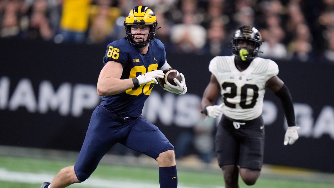 Dallas Cowboys draft Luke Schoonmaker in second round of 2023 NFL Draft