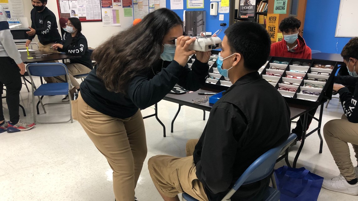 Fort Worth nonprofit offering optometry clinic to high schoolers - Vimarsana News