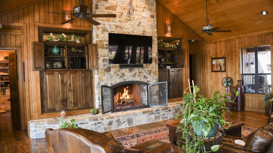 Terry Bradshaw’s 744acre ranch north of DFW is back on the market for