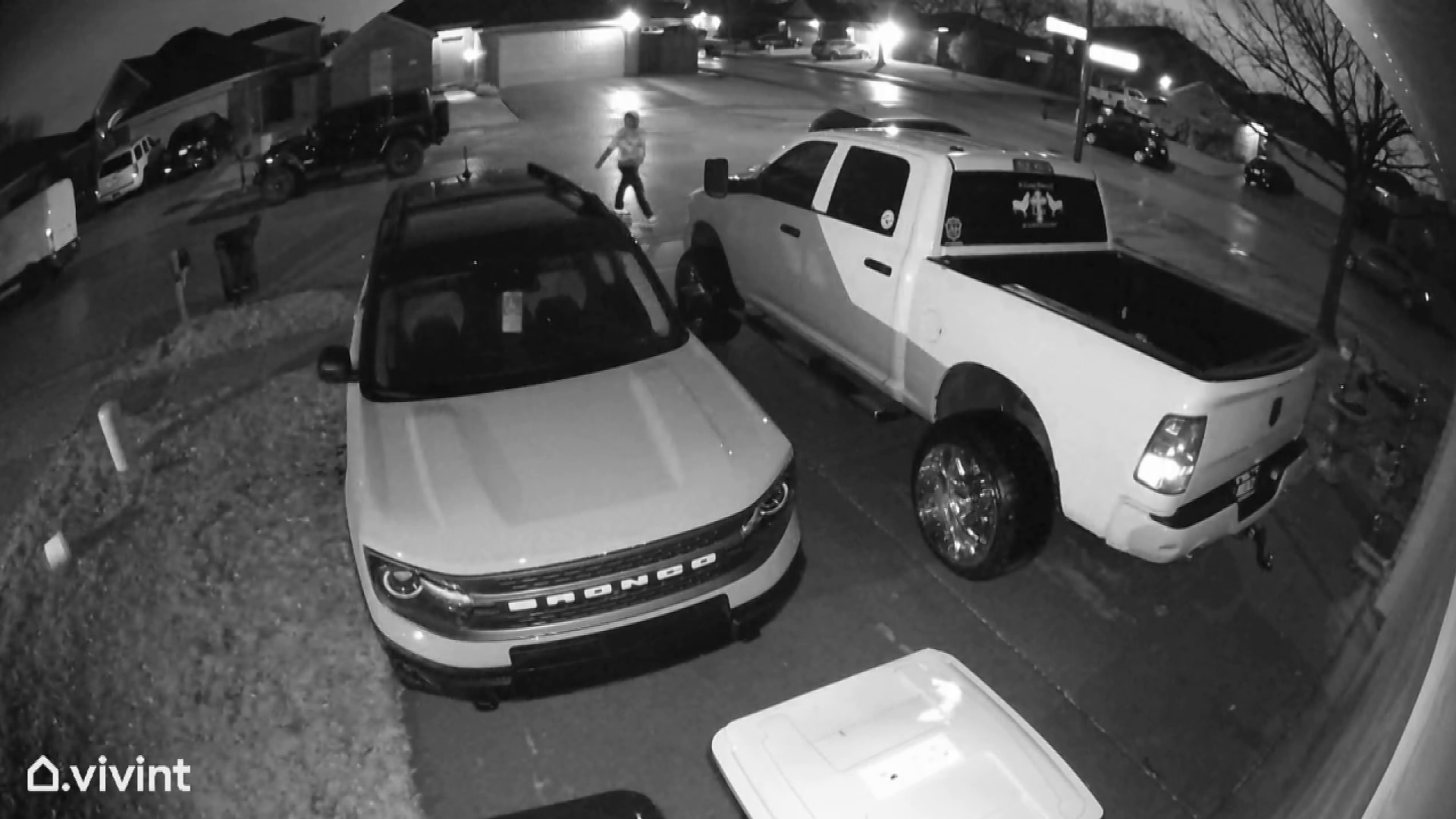 Security camera captures Christmas weekend gunfire in Fort Worth