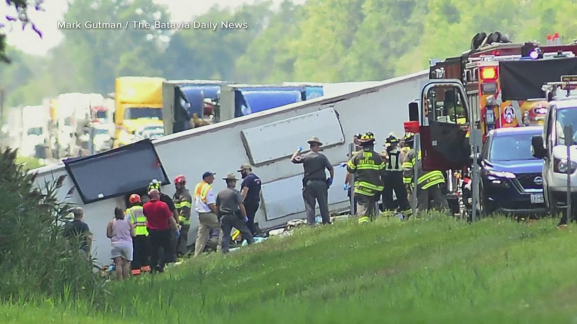 Tour bus rollover kills 5 on interstate highway in western New York ...