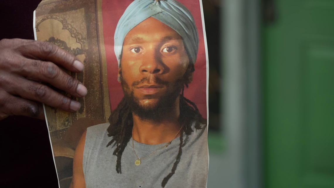 Father of suspected Dallas police shooter said his son had been acting strange recently