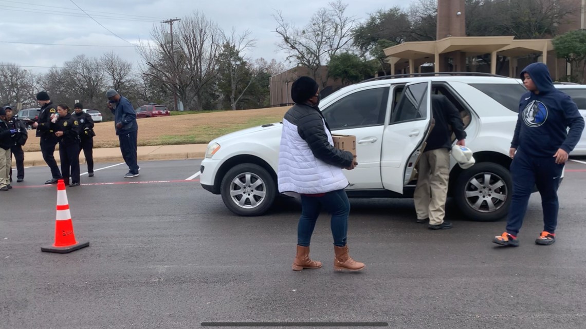 How to donate and receive help this holiday season in North Texas - Vimarsana News