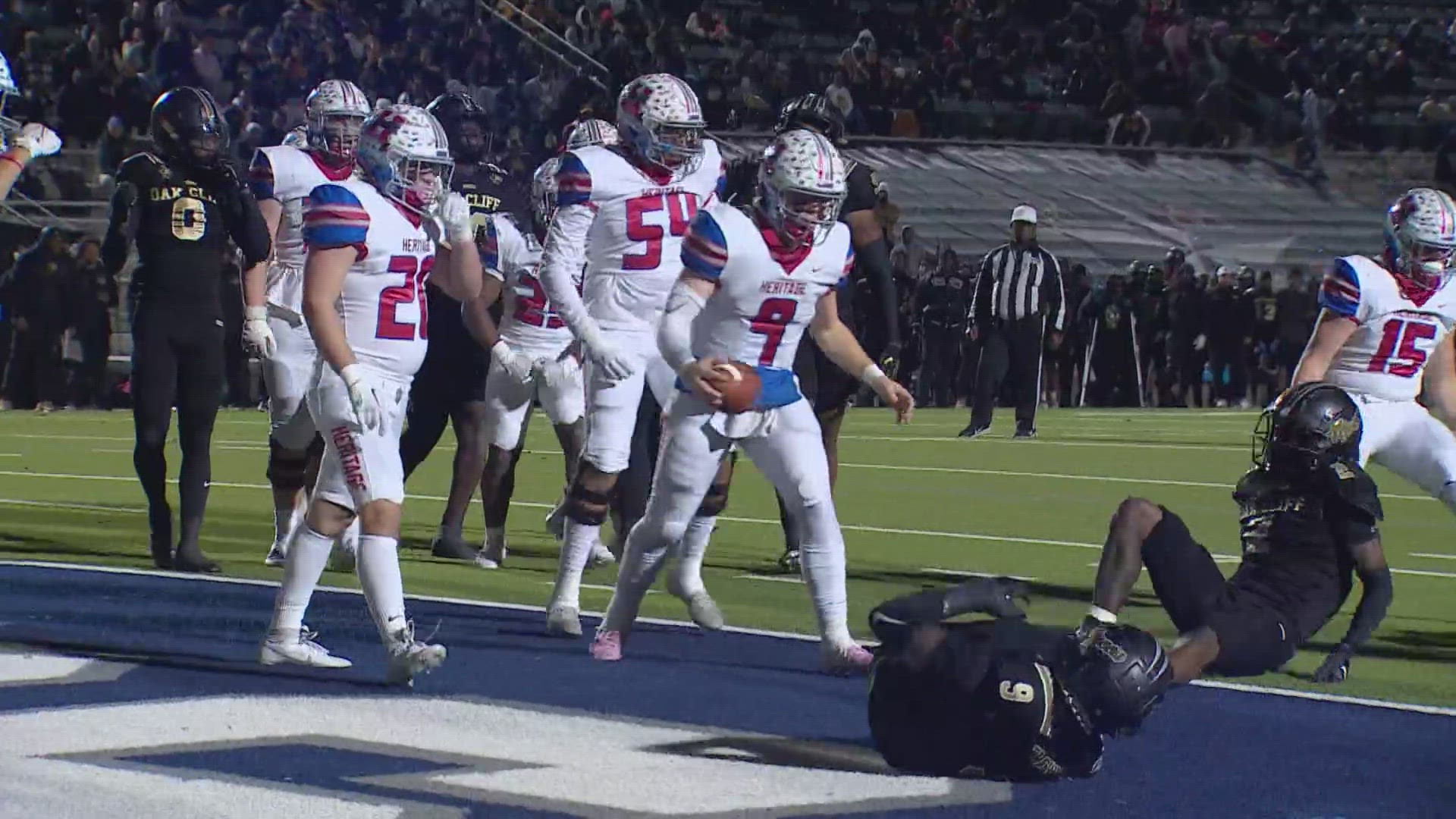 South Oak Cliff defeated Midlothian Heritage, 42-31.