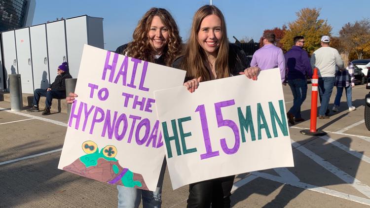 PHOTOS: Here are some of our favorite TCU signs at the College GameDay set