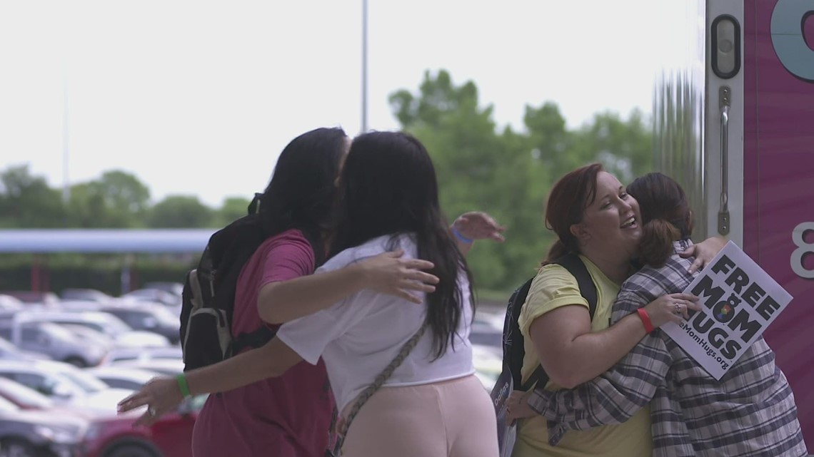 Free Mom Hugs at Dallas Pride - Vimarsana News