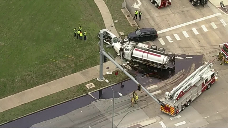 Cleanup underway after oil tanker crash in West Plano | wfaa.com